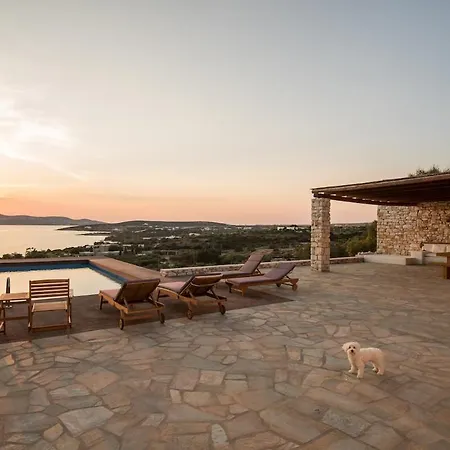 Cornelia * Aliki (Paros)