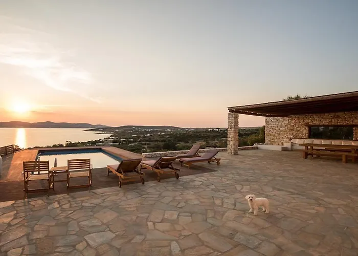 Cornelia * Aliki (Paros)